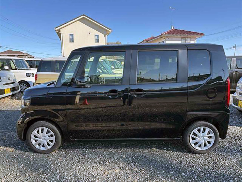 N-BOX ベースグレード 両側電動スライド 164.9万円 太田13km