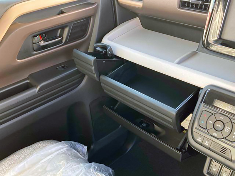 スペーシア HYBRID X 164.9万円 太田12km トニーブラウン×ソフト