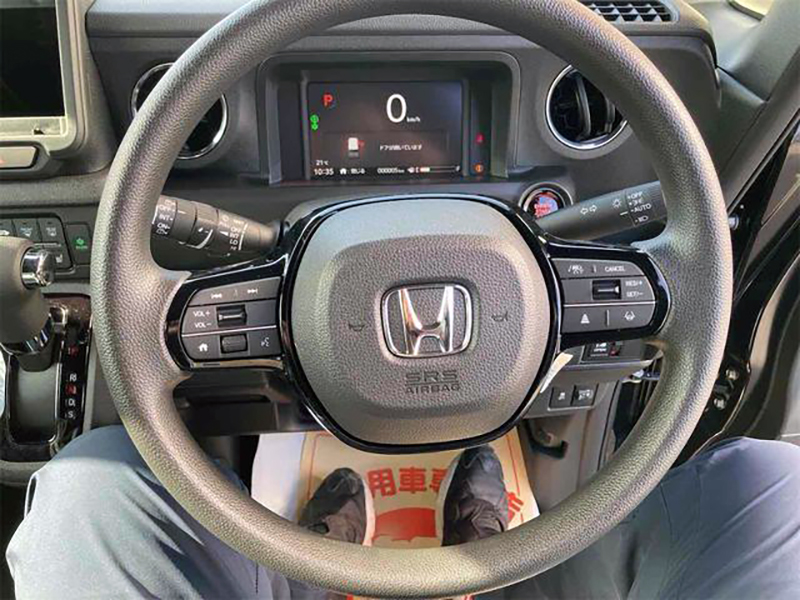 N-BOX カスタム ベースグレード 184.9万円 太田12km クリスタル