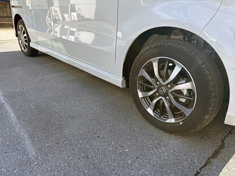 N-BOXカスタム ベースグレード 187.9万円 太田12km プラチナホワイト